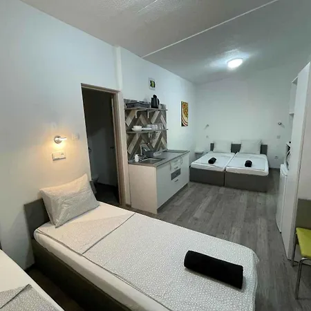 Waterfront In 55159 Apartment *